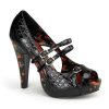Zapato charol corrugado con hebillas y cerezas decorativas
