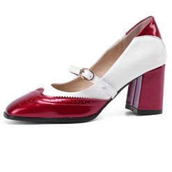 Zapatos estilo Oxford blancos y rojos